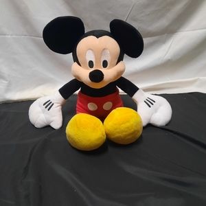 Disney Mackey Mouse 20" plush with original tags